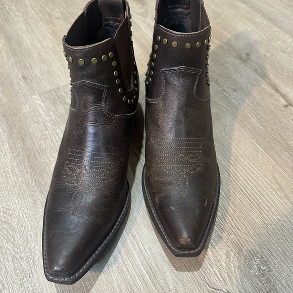 dingo Shoes - Dingo Dark Brown Studded Leather Western Boots Size 8 👑